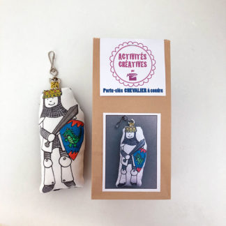 Kit porte-clés chevalier à coudre et porte-clés cousu Design An'imato