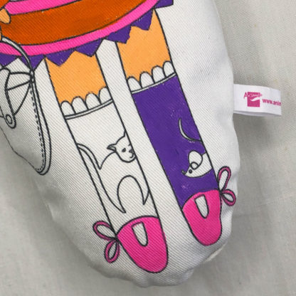 Détail jambe peinte de la poupée du Kit poupée à peindre Melody Design An'imato