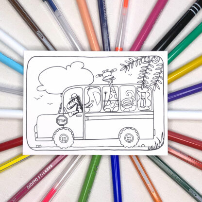 Carte postale à colorier bus scolaire avec des animaux imaginée par Anne Da Cunha-Guillegault pour la marque An'imato