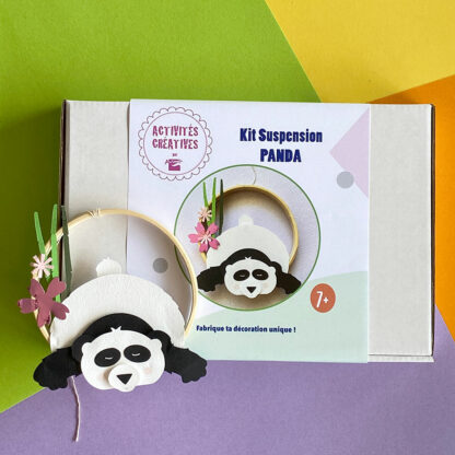 Kit cercle thème panda en papiers découpés imaginé par Anne Da Cunha-Guillegault pour la marque An'imato