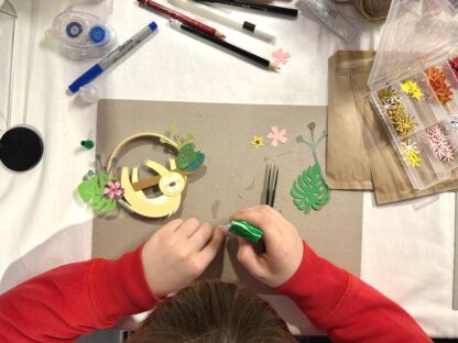 atelier cercle déco en papier découper animal totem animé par Anne Da Cunha-Guillegault