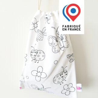 Pochon en tissu à colorier motifs papillons coccinelles abeilles imaginé par Anne Da Cunha-Guillegault en exclusivité pour la marque An'imato
