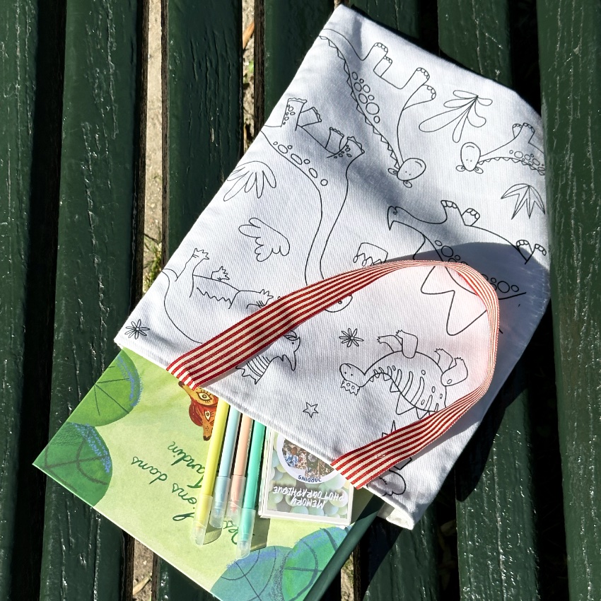 Sac tote-bag en tissu à colorier pour enfants - motifs animaux et dinosaures - rangement pour le livre de bibliothèque et les activités créatives - Motifs imaginés par Anne Da Cunha-Guillegault en exclusivité pour la marque An'imato