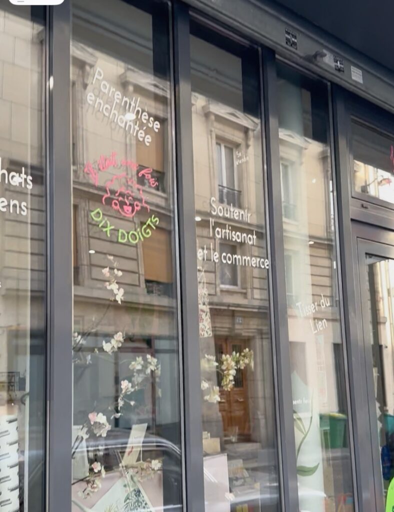 tiers lieu créatif rue Bargue dans le 15e à paris boutique créateurs ateliers coin détente, bar à jeux atelier mathématique