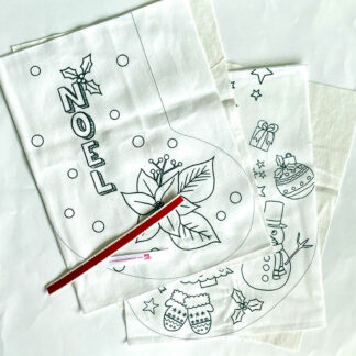 kit pour coudre sa chaussette de Noël avec tissus illustrés et doublure recyclée imaginé par Anne Da Cunha Guillegault en exclusivité pour la marque An'imato